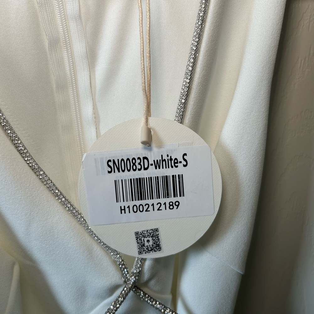 Hello Molly White Maxi Dress for Effortless Elegance - Picture 7 of 7